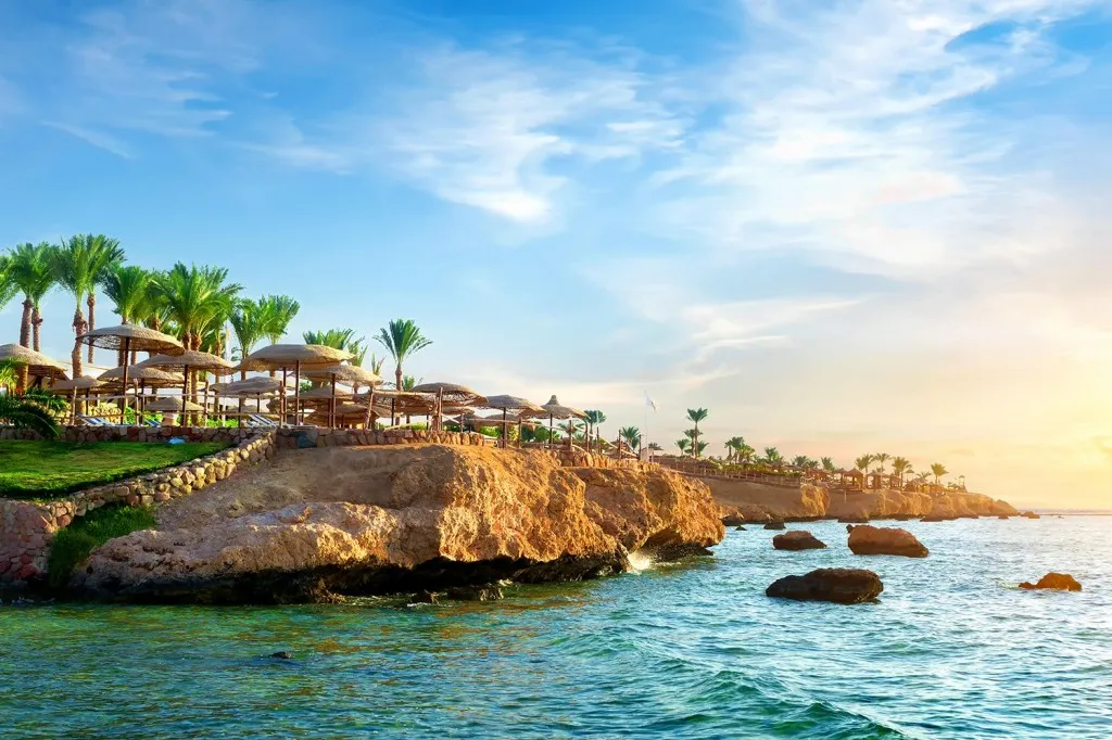 Sharm El Shiekh: Ras Muhammed & White Island By Boat & intro Dive